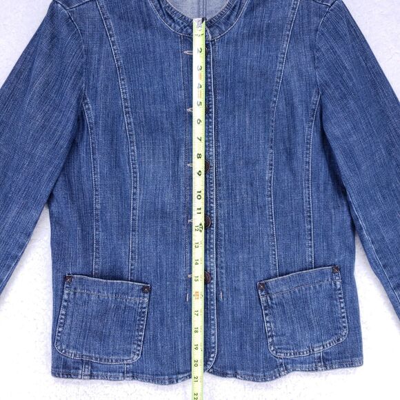 Laura Petites Button Up Blue Jean Jacket Womens size 12 Denim Casual Coat - Picture 2 of 8